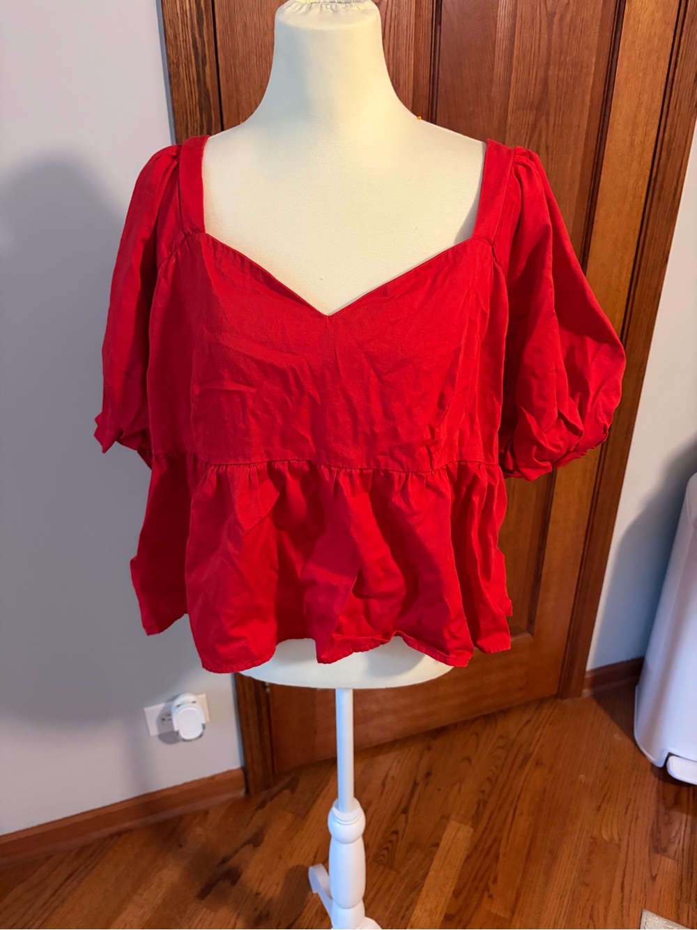 Red Old Navy blouse with tiered hem, size XXL #oldnavy